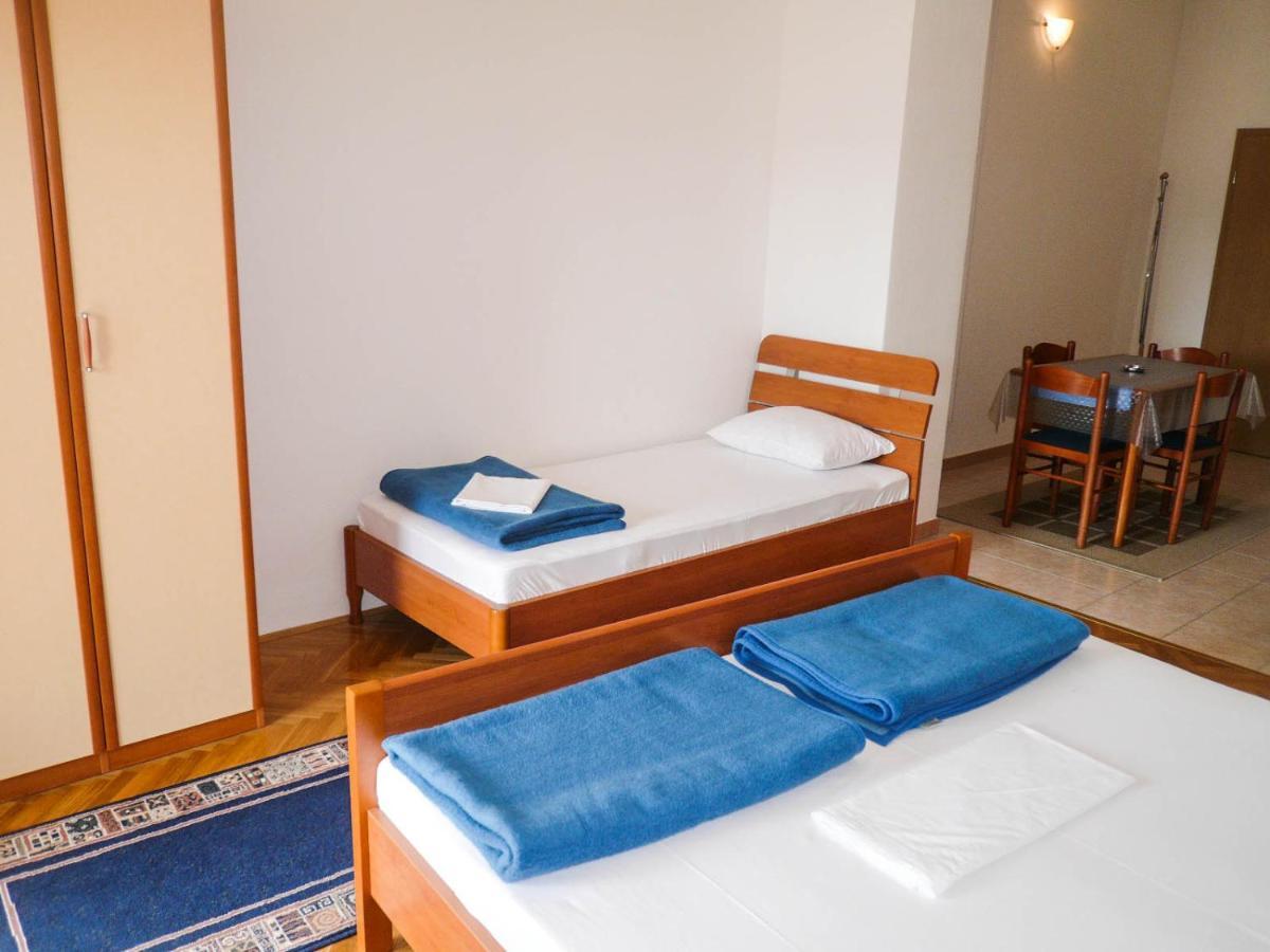 Apartments Saric Makarska Exterior photo